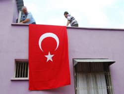 Adanalı şehidin baba ocağına ateş düştü